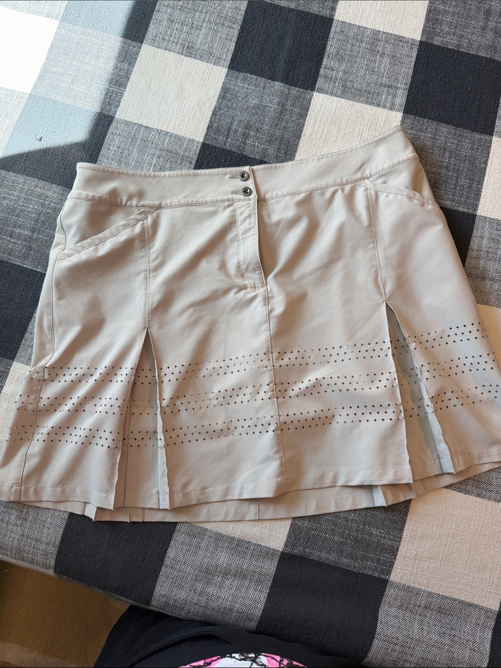 Women’s Light tan Pleated Golf Skort with Laser-Cut Detail